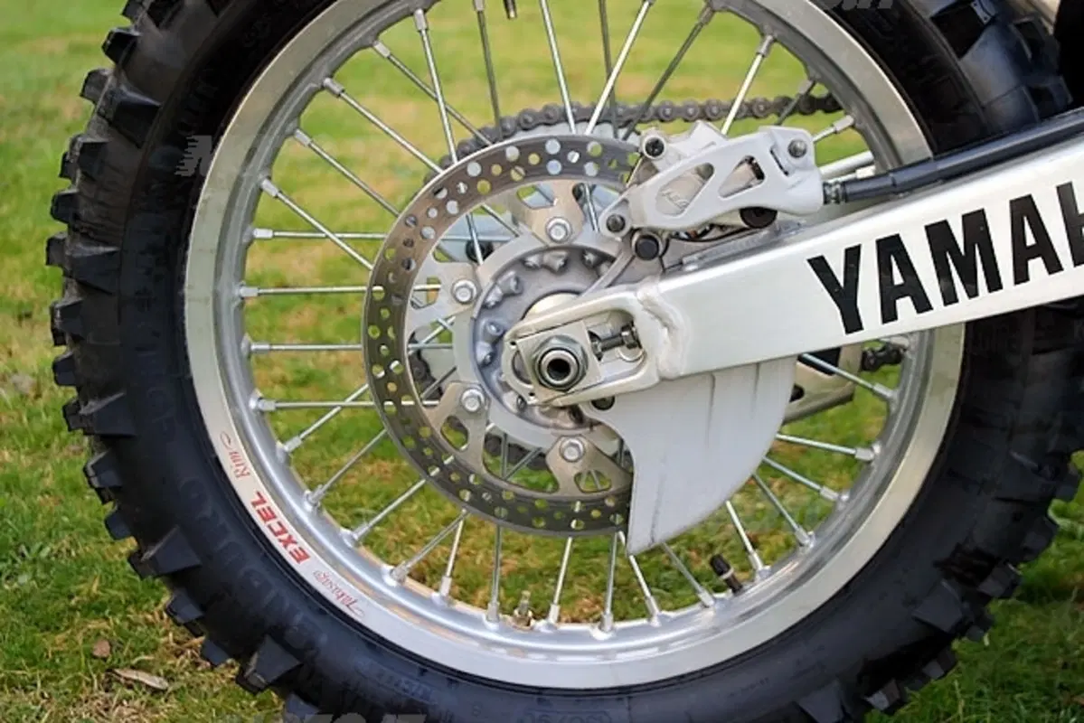 YAMAHA WR 450 F (17)