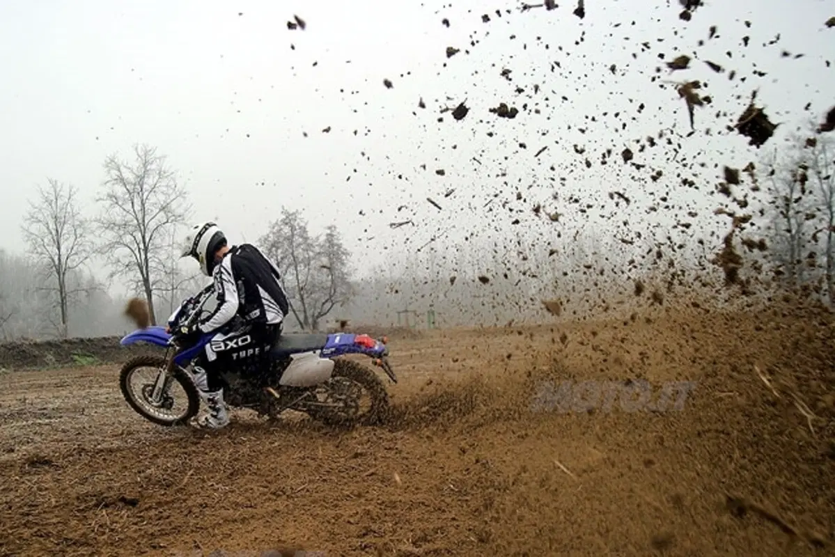 YAMAHA WR 450 F (18)