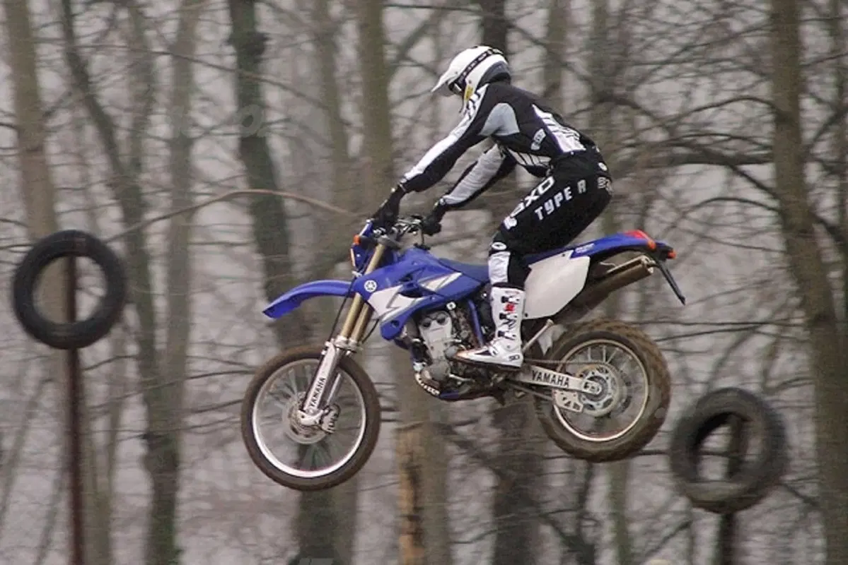 YAMAHA WR 450 F (21)