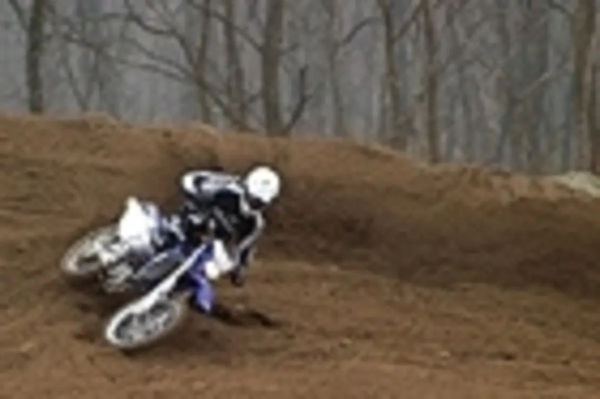 YAMAHA WR 450 F (33)