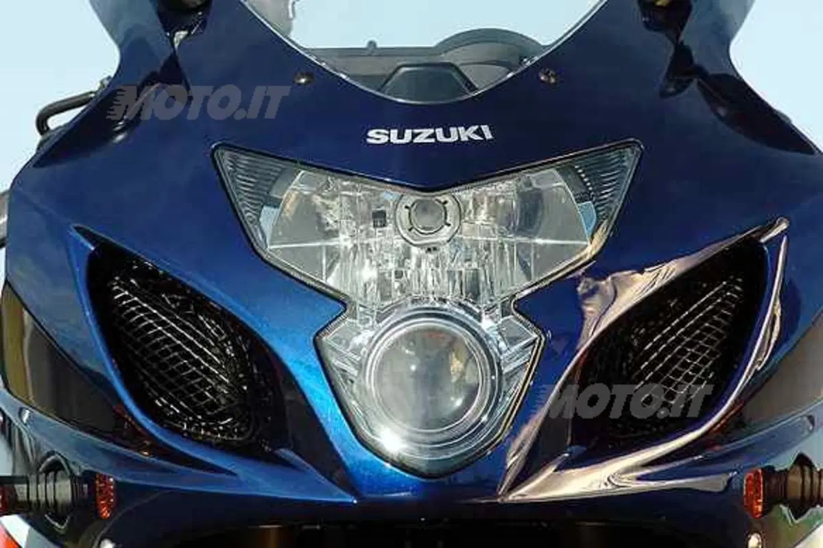 SUZUKI GSX-R 600 (6)