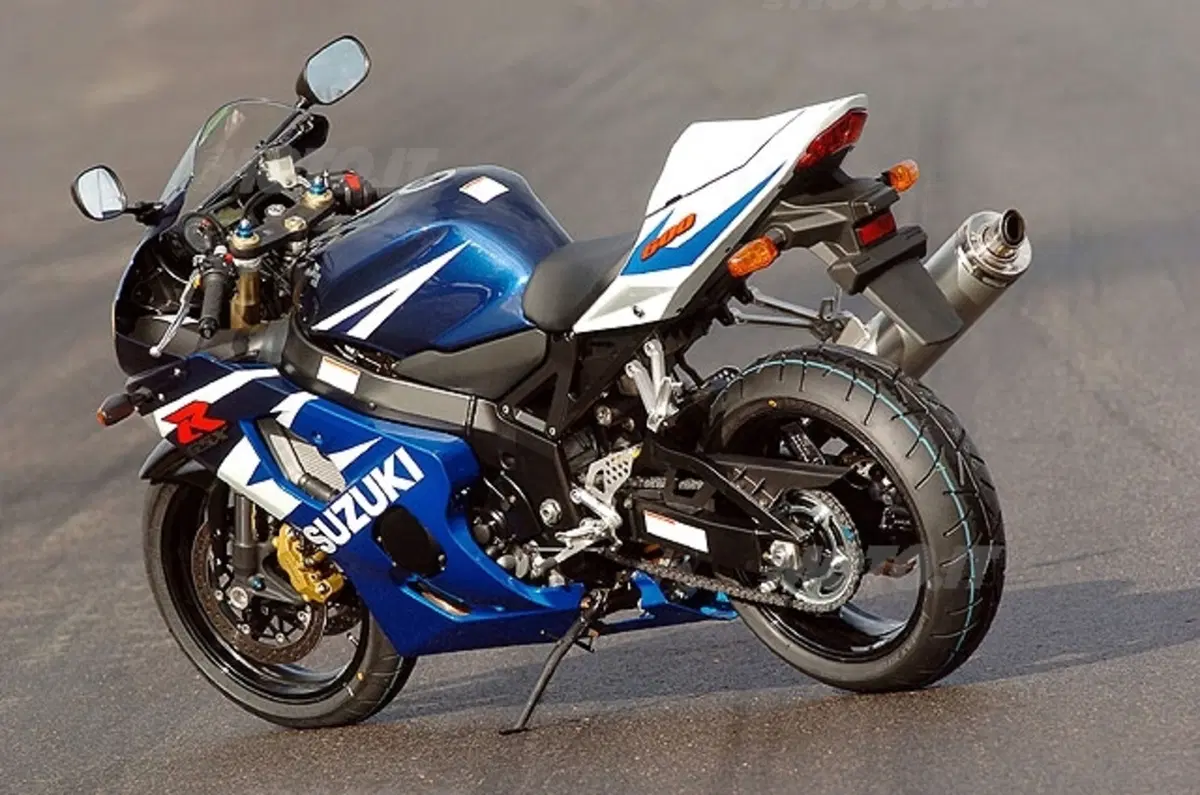 SUZUKI GSX-R 600 (9)