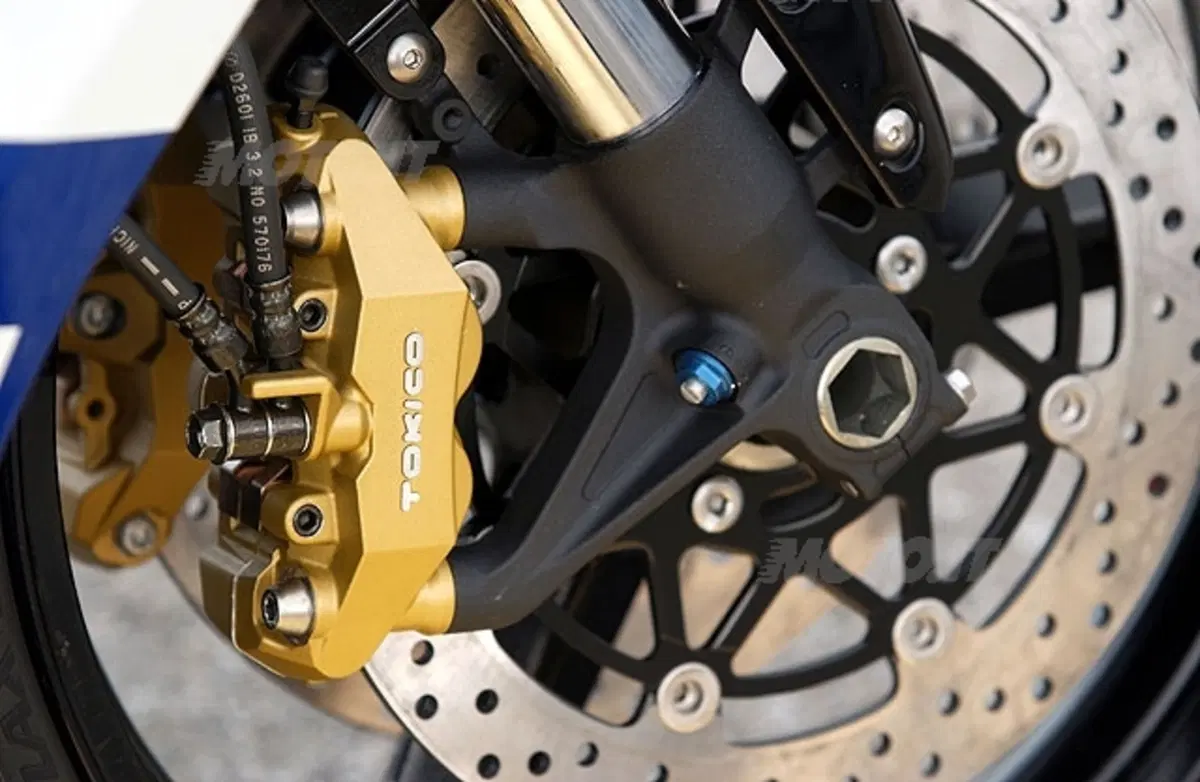 SUZUKI GSX-R 600 (17)