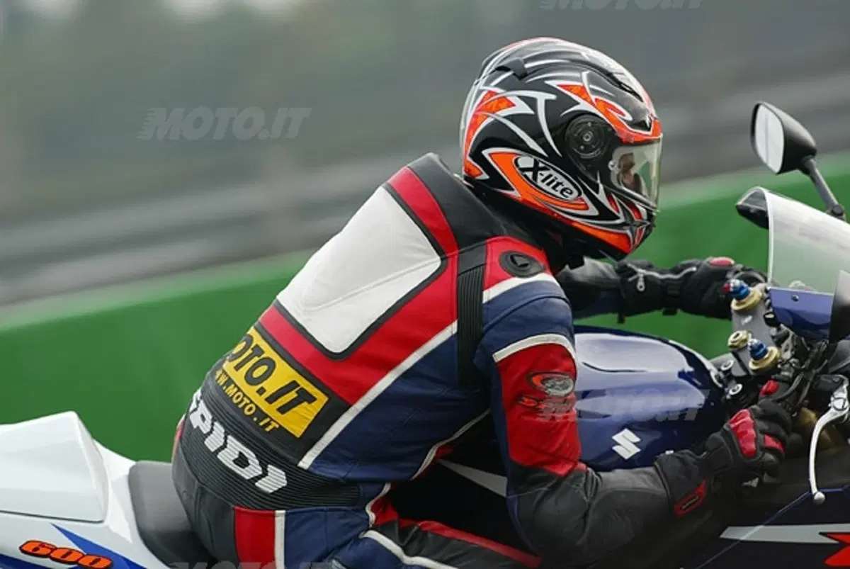 SUZUKI GSX-R 600 (27)
