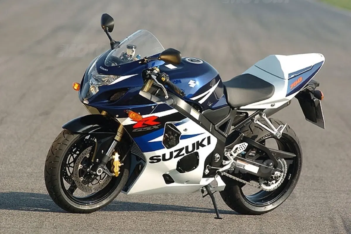 SUZUKI GSX-R 750 (5)