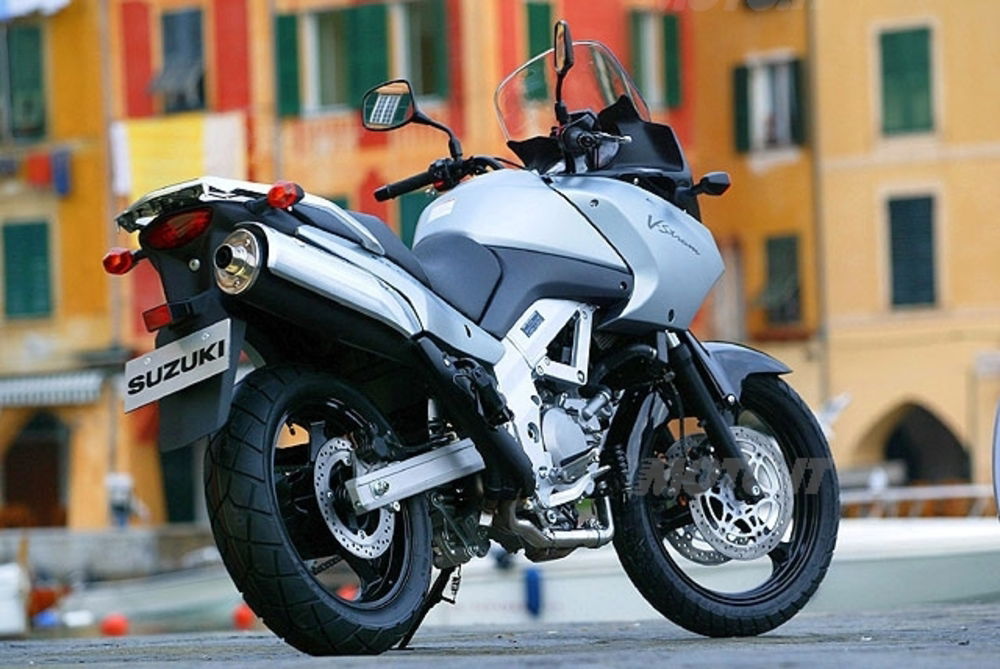 SUZUKI V-STROM 650