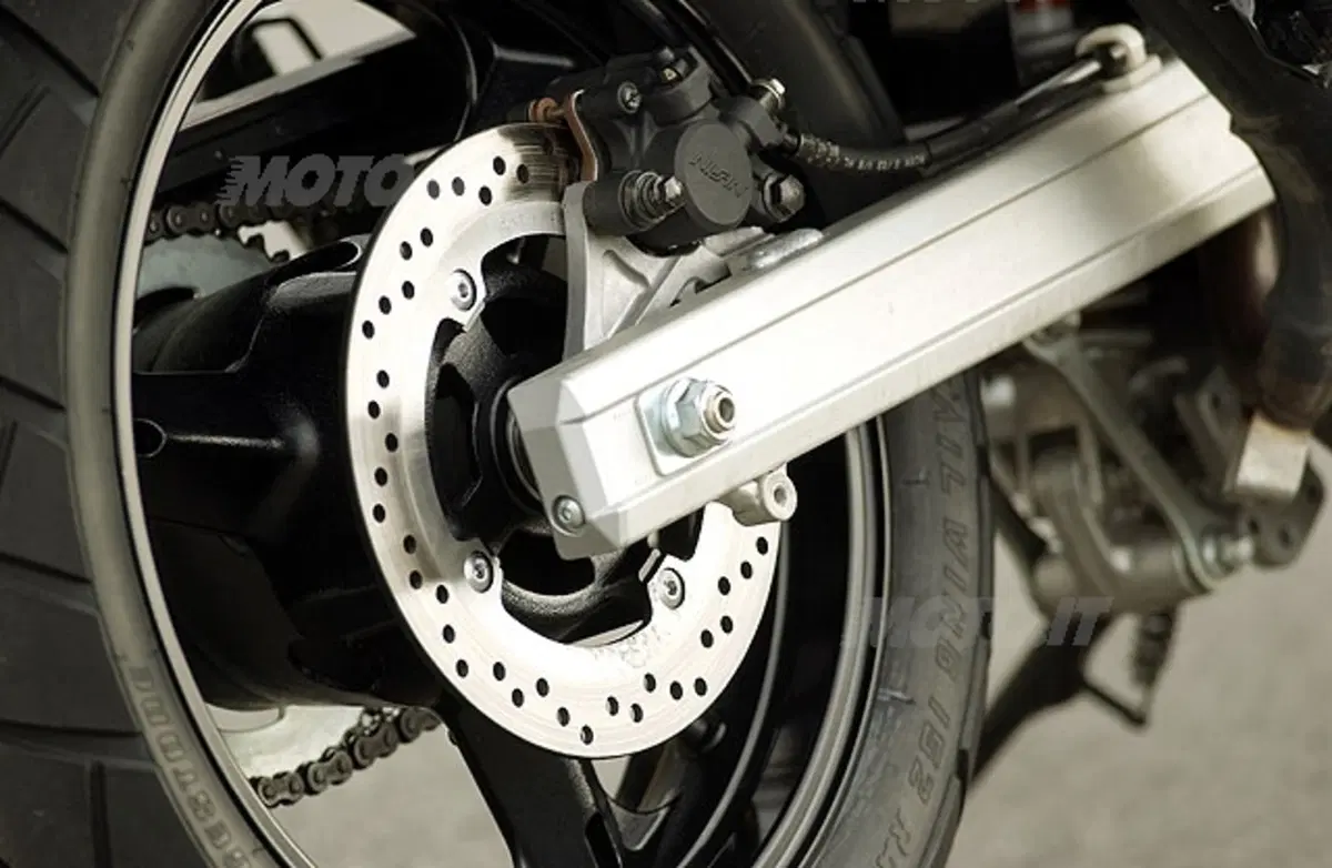 SUZUKI V-STROM 650 (11)