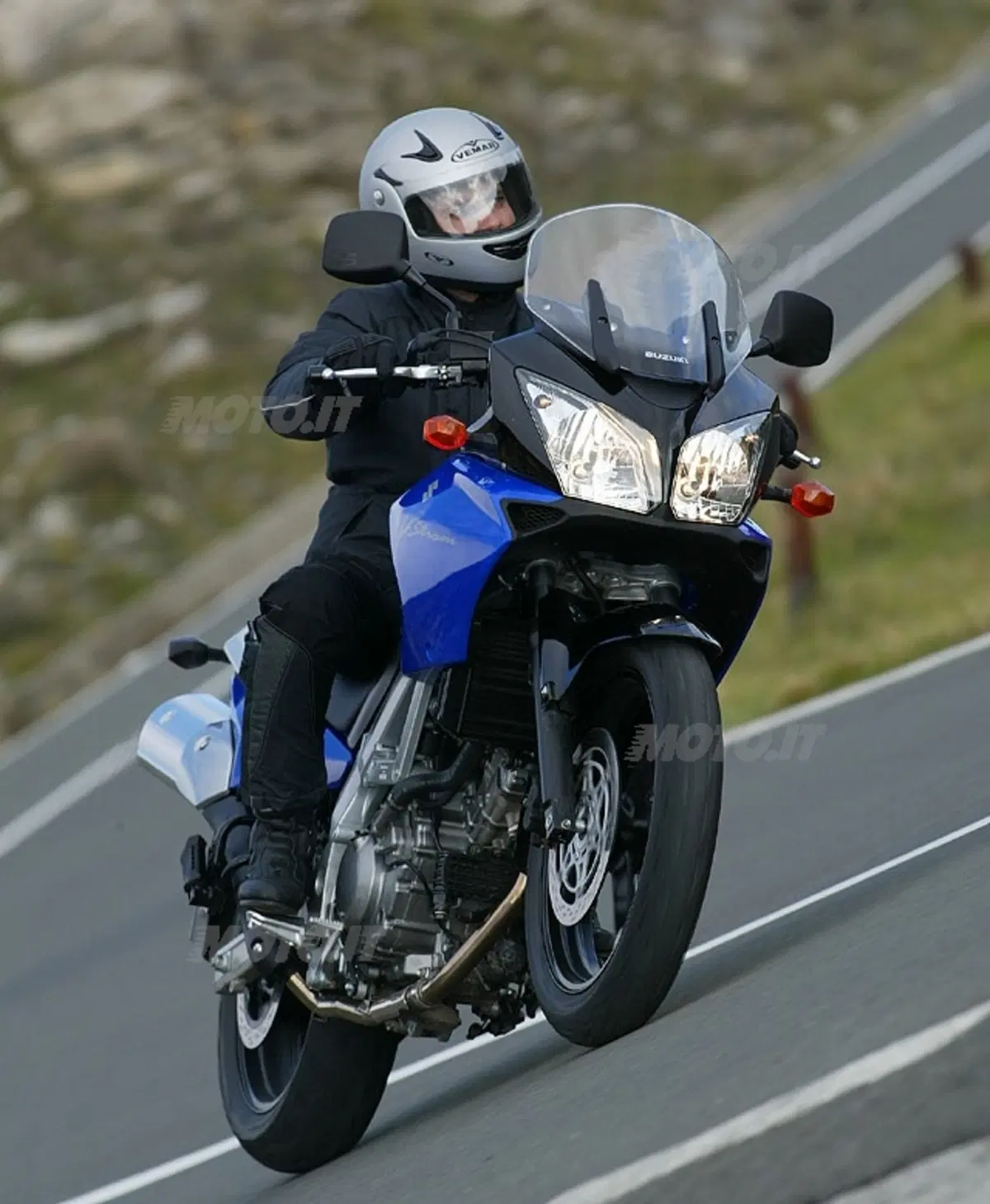 SUZUKI V-STROM 650 (18)