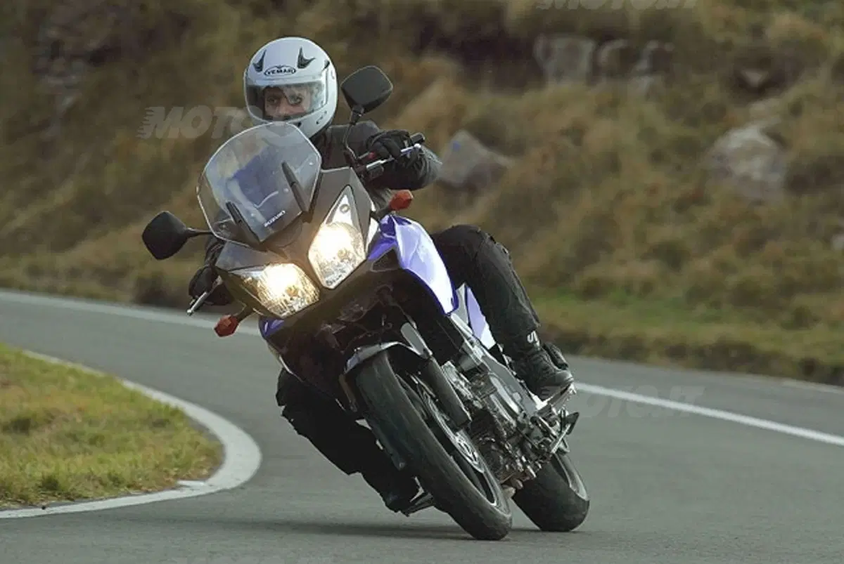 SUZUKI V-STROM 650 (21)