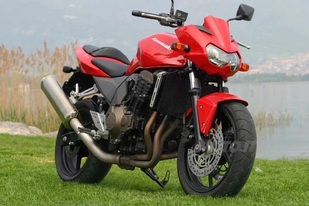 KAWASAKI Z 750 (3)