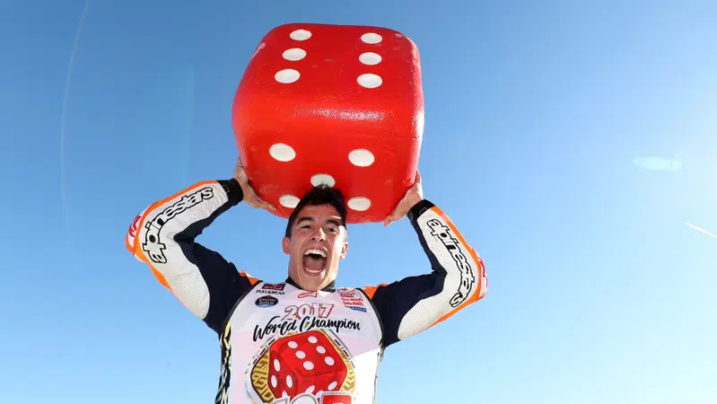 MotoGP. Marc M&aacute;rquez firma con Honda HRC per altre due stagioni