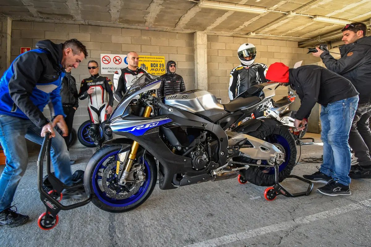 Comparativa supersportive 2018: dietro le quinte (14)