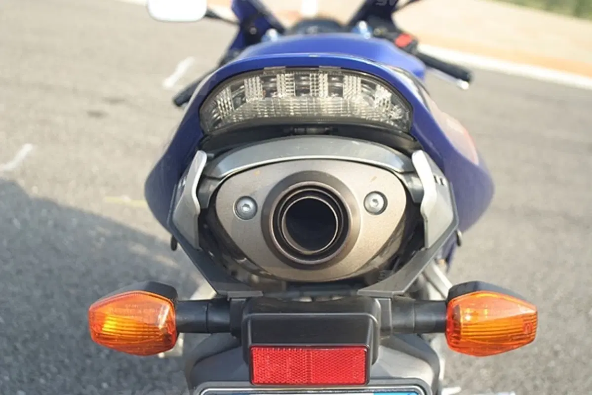 Honda CBR 1000 RR Fireblade e CBR 600 RR (24)