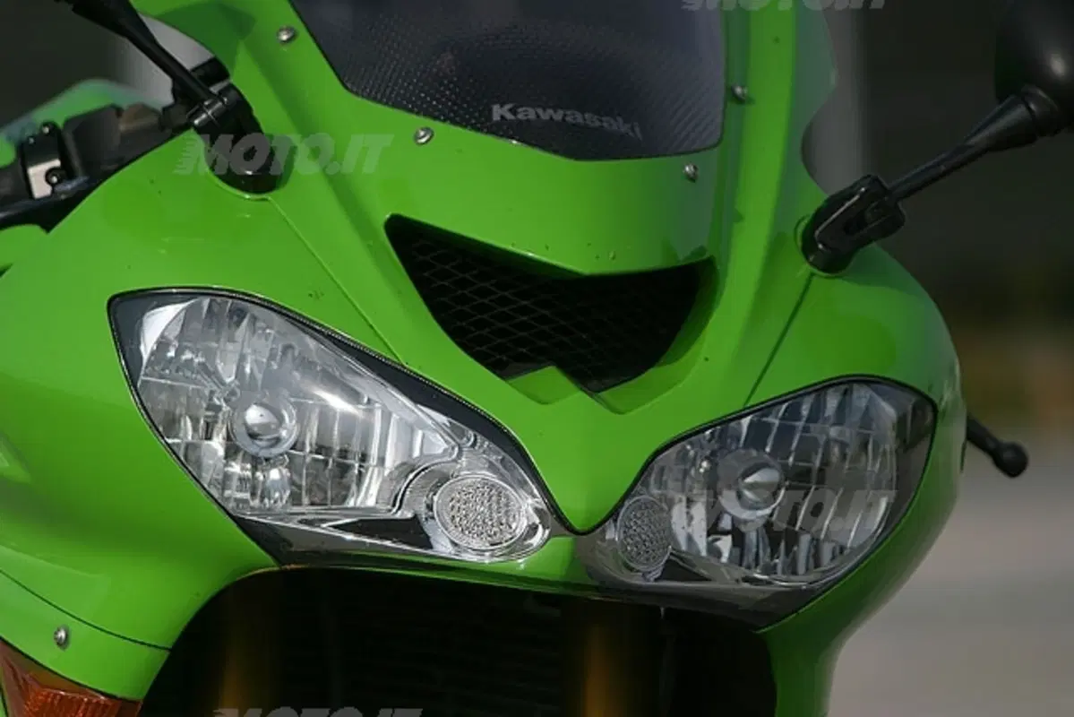 KAWASAKI Ninja 1000 ZX-10R (7)