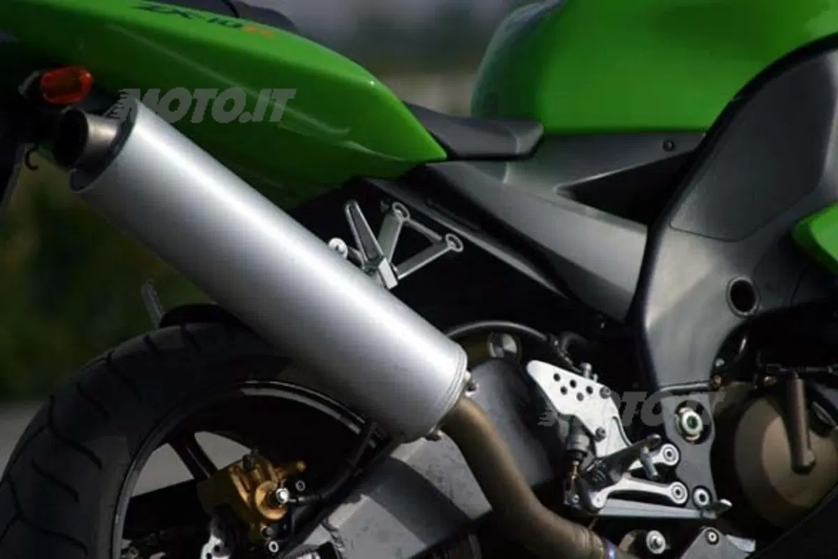 KAWASAKI Ninja 1000 ZX-10R (8)