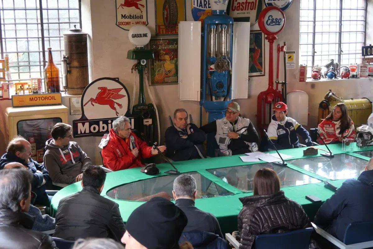 Le moto, i piloti e il ritorno al passato, una giornata immersi nella Dakar al Museo Fisogni (8)
