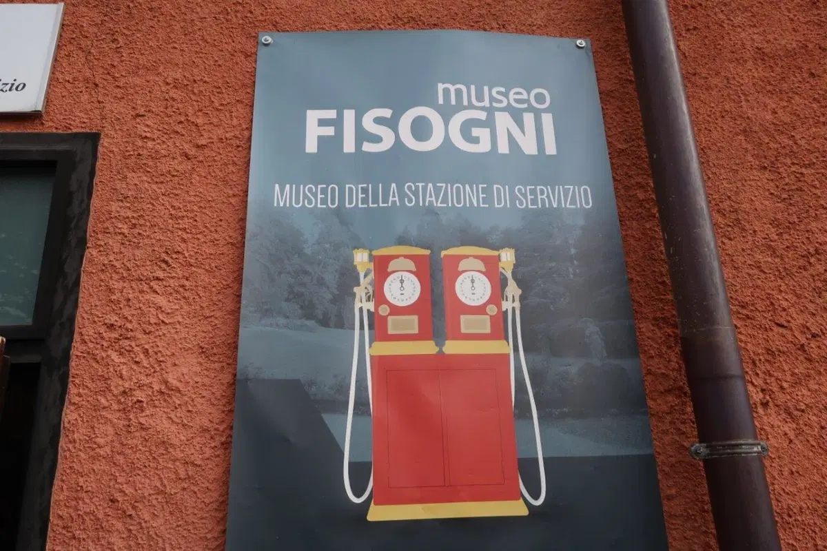Le moto, i piloti e il ritorno al passato, una giornata immersi nella Dakar al Museo Fisogni (3)