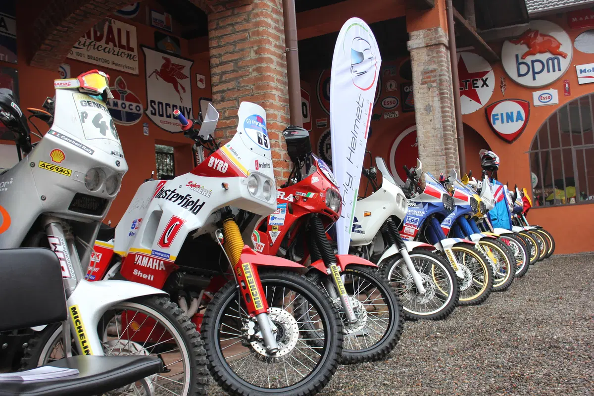Le moto, i piloti e il ritorno al passato, una giornata immersi nella Dakar al Museo Fisogni (31)