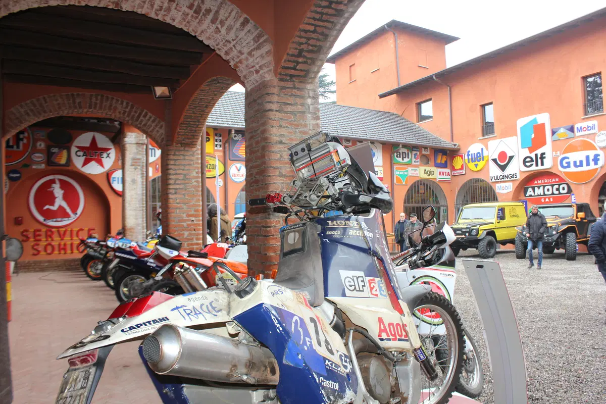 Le moto, i piloti e il ritorno al passato, una giornata immersi nella Dakar al Museo Fisogni (40)