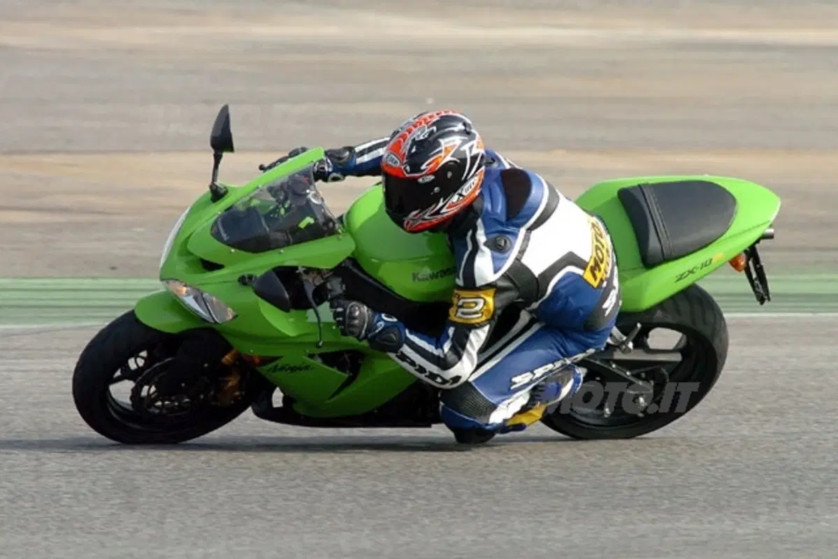 KAWASAKI Ninja 1000 ZX-10R (17)