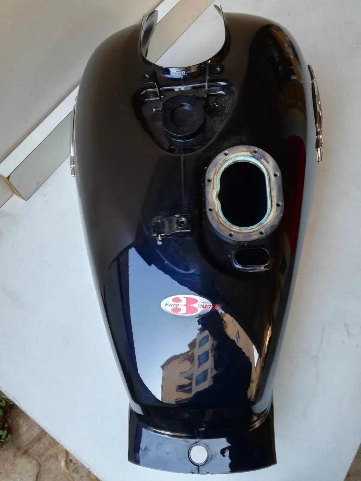 Serbatoio Kymco Venox 250 (4)