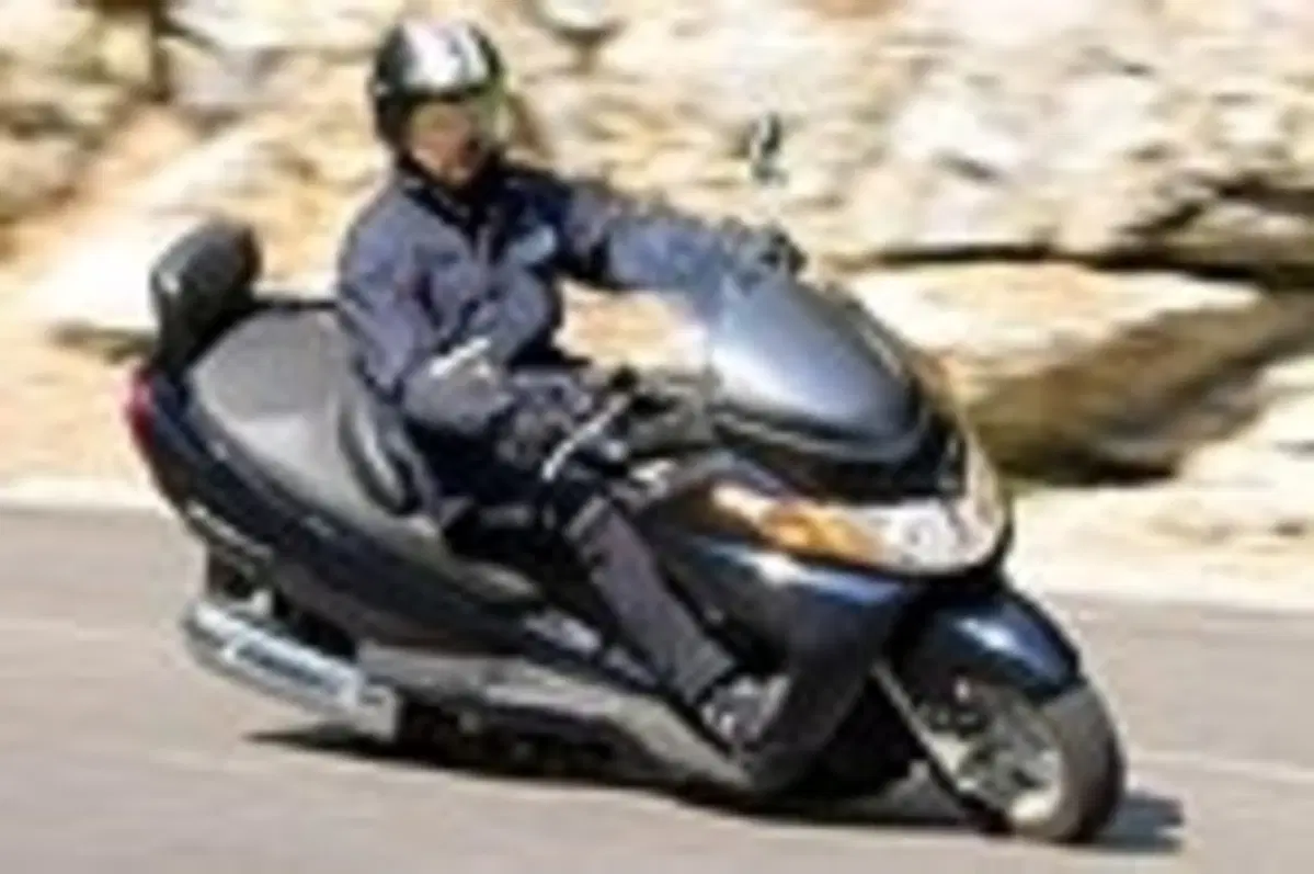 SUZUKI Burgman 400 i.e. (30)