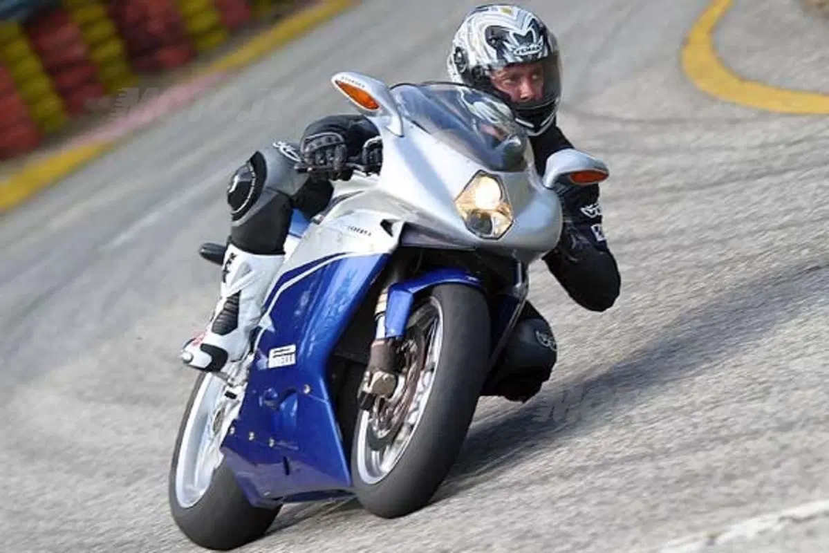 MV AGUSTA F4 1000 S (4)