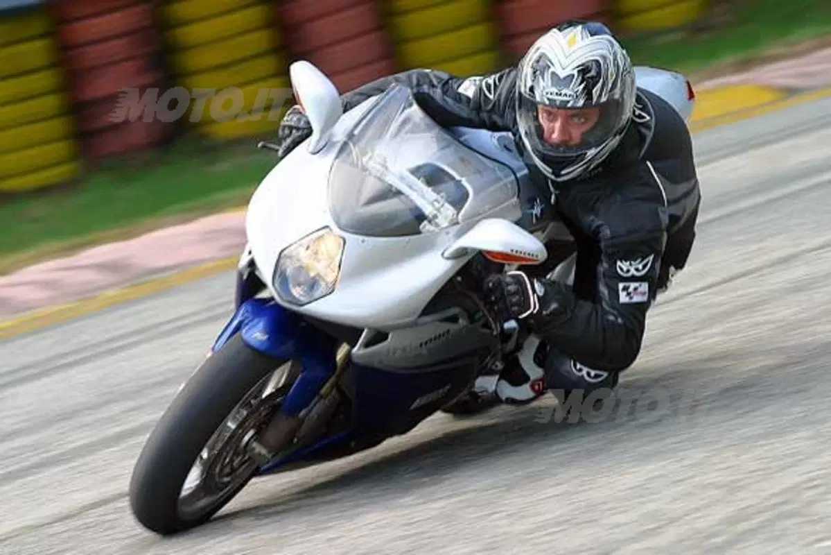 MV AGUSTA F4 1000 S (8)