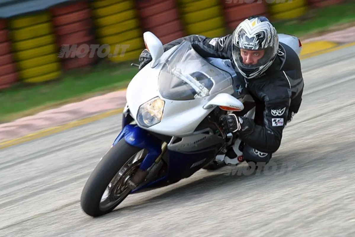 MV AGUSTA F4 1000 S (16)