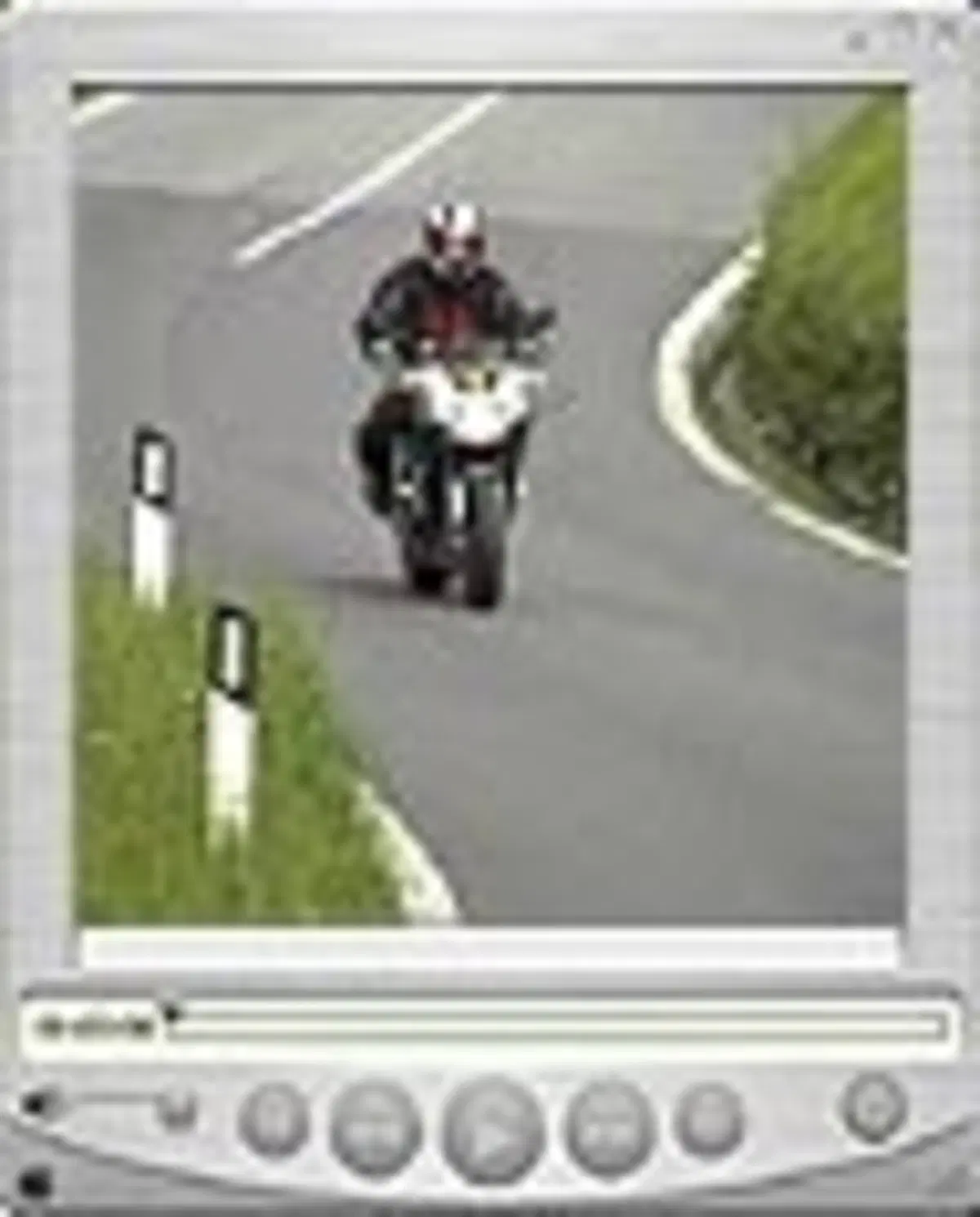 APRILIA Tuono 1000 R (32)