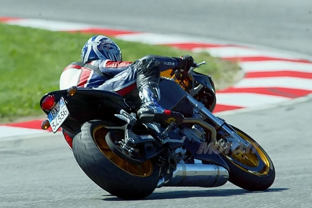 BUELL (9)