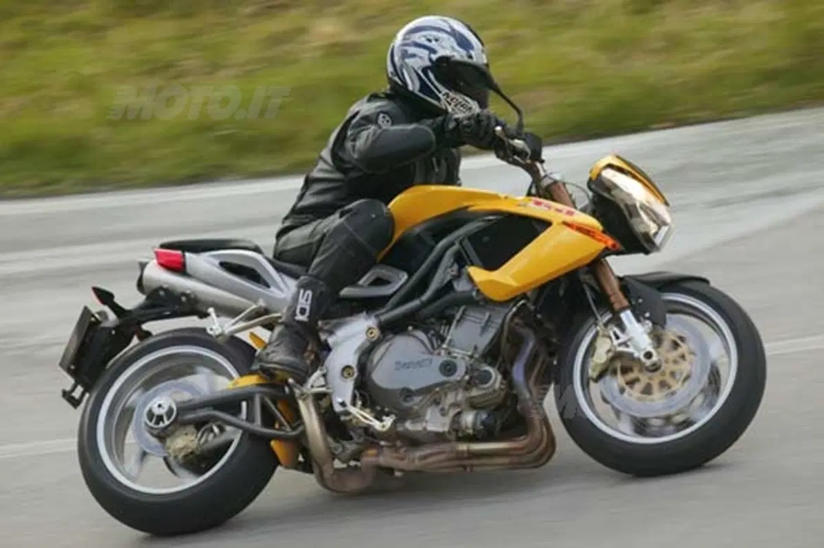 BENELLI TNT 1130 (8)