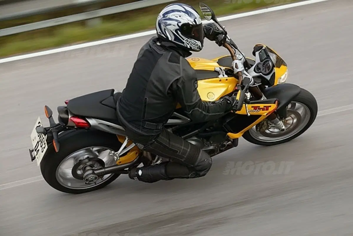 BENELLI TNT 1130 (16)