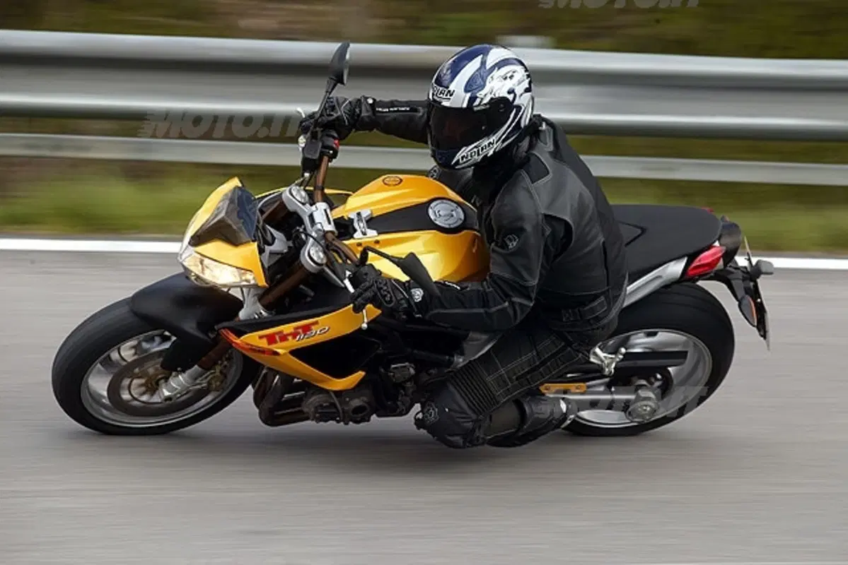 BENELLI TNT 1130 (18)