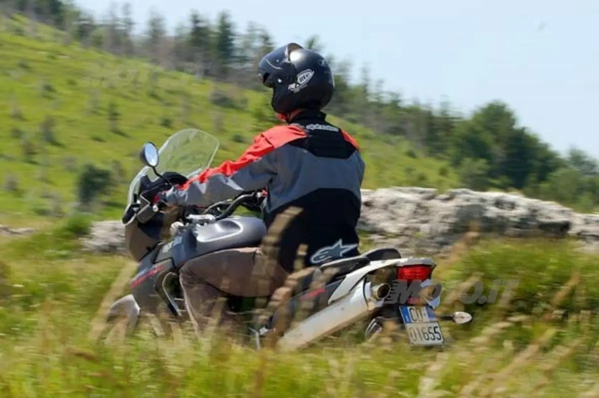 APRILIA ETV 1000 Caponord ABS (4)