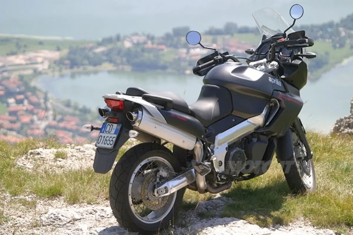 APRILIA ETV 1000 Caponord ABS (5)