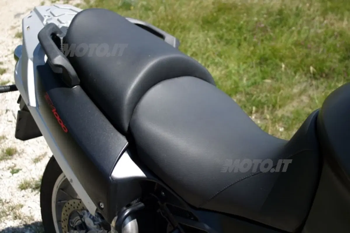 APRILIA ETV 1000 Caponord ABS (11)