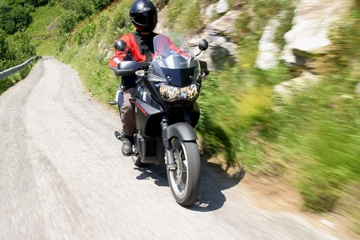 APRILIA ETV 1000 Caponord ABS (22)
