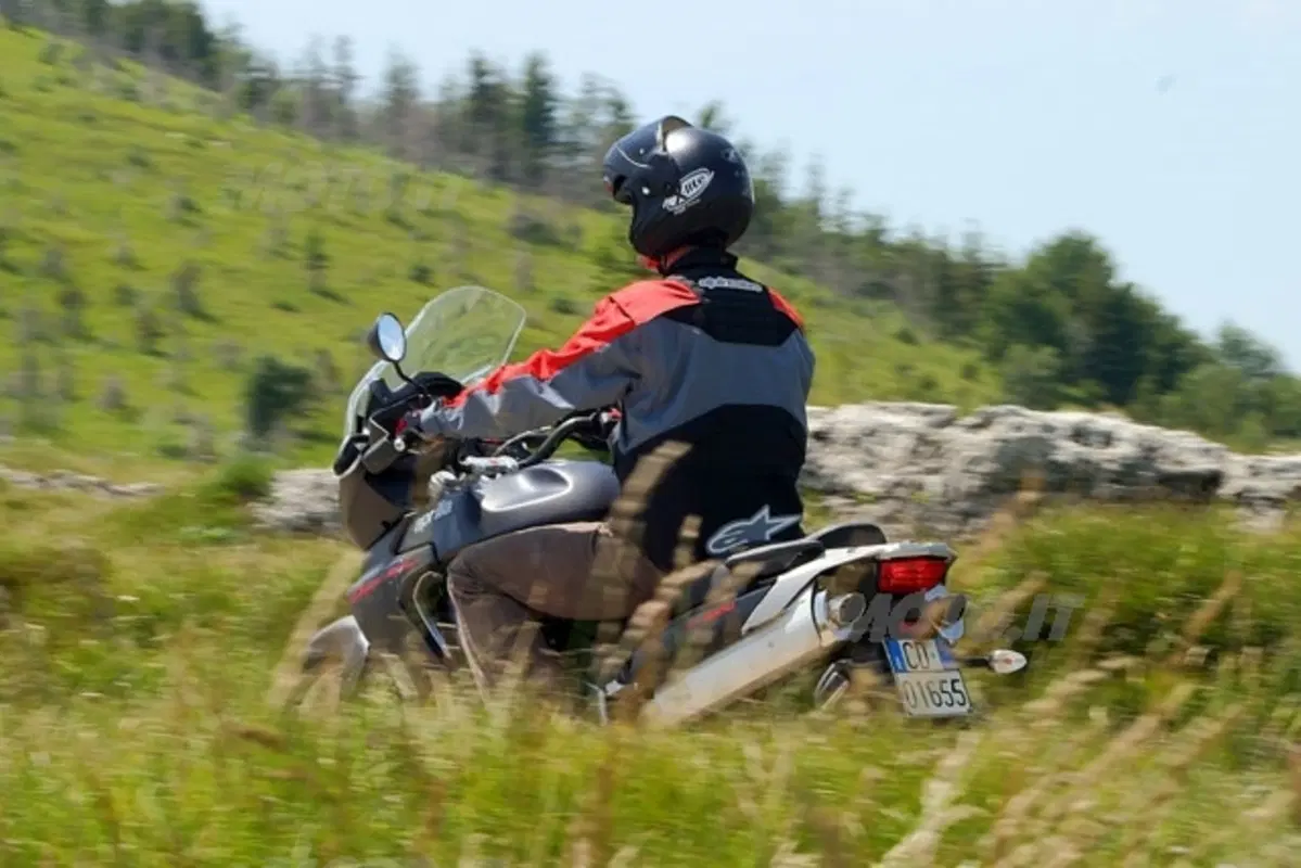 APRILIA ETV 1000 Caponord ABS (23)