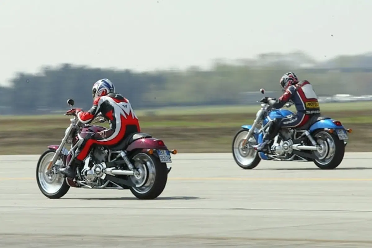 HARLEY-DAVIDSON 1130 V-Rod (22)