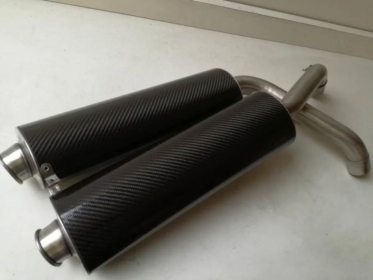 Silenziatori in carbonio Ducati 748/916/996 Acerbis (6)