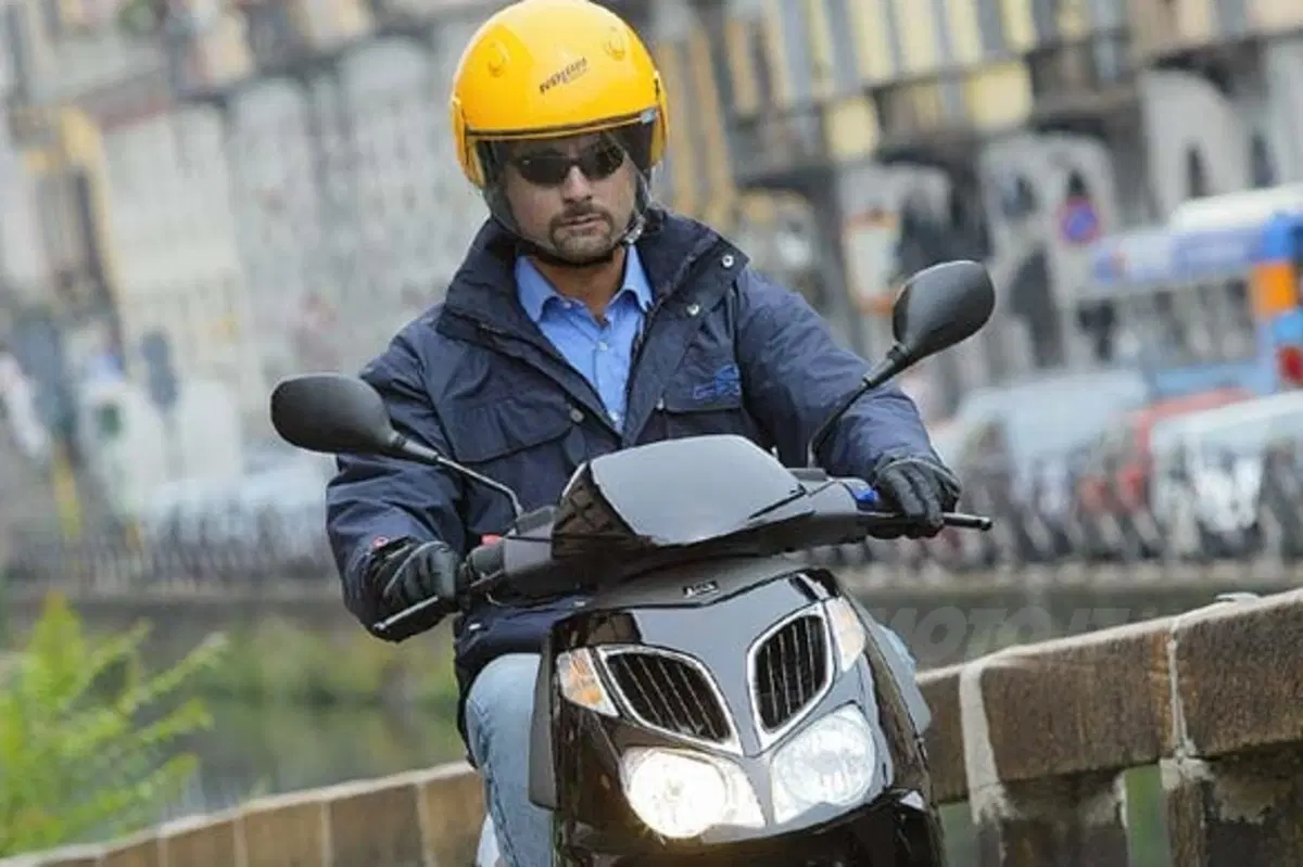 APRILIA Sportcity 125 / 200 (6)