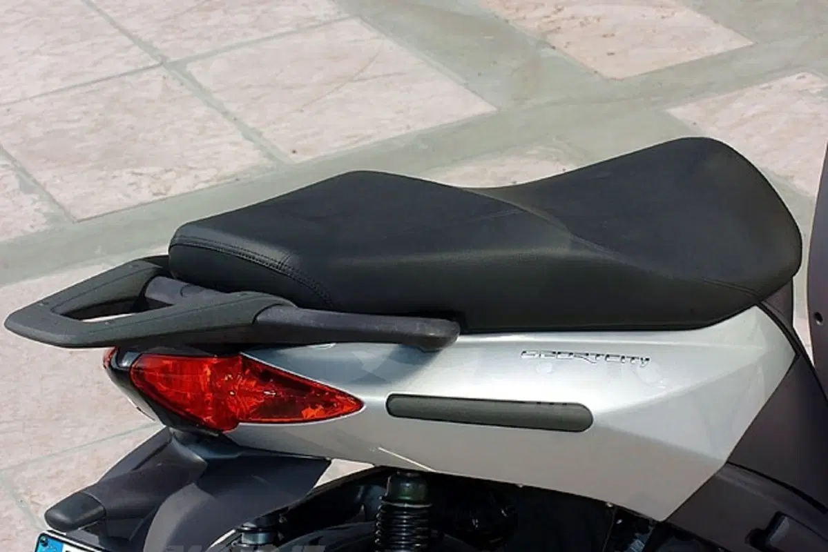 APRILIA Sportcity 125 / 200 (9)