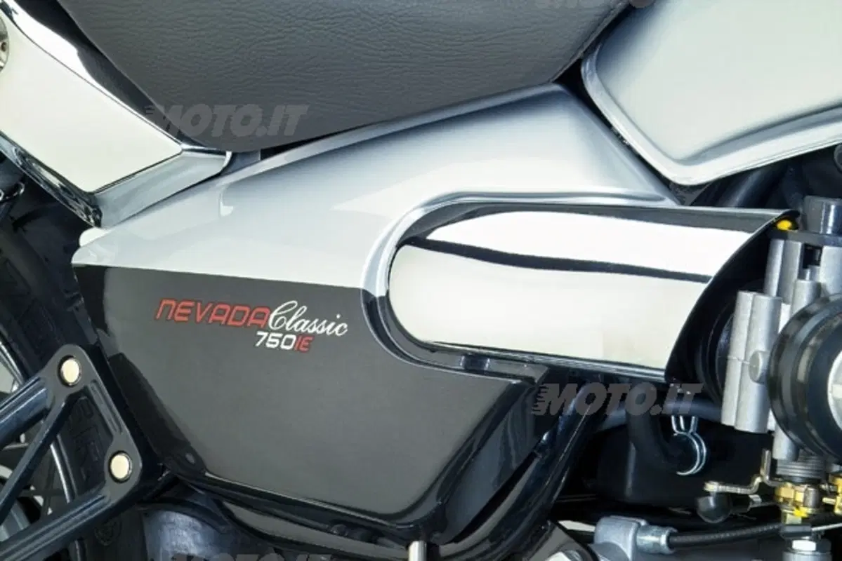 MOTO GUZZI Nevada Classic 750 i.e. (11)