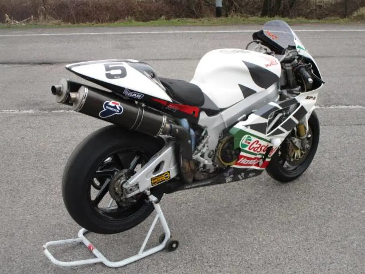 Honda VTR 1000 SP-2 (2002 - 06) (5)