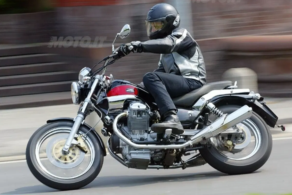 MOTO GUZZI Nevada Classic 750 i.e. (14)