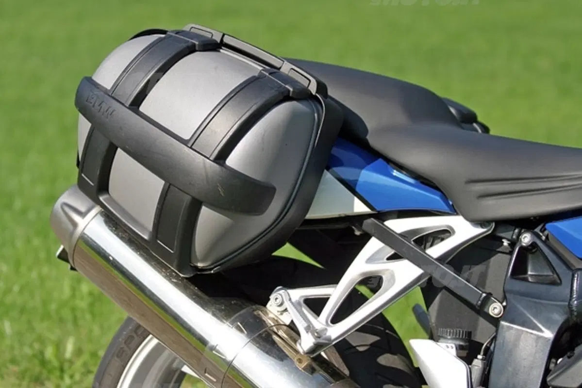 BMW K 1200 S (5)