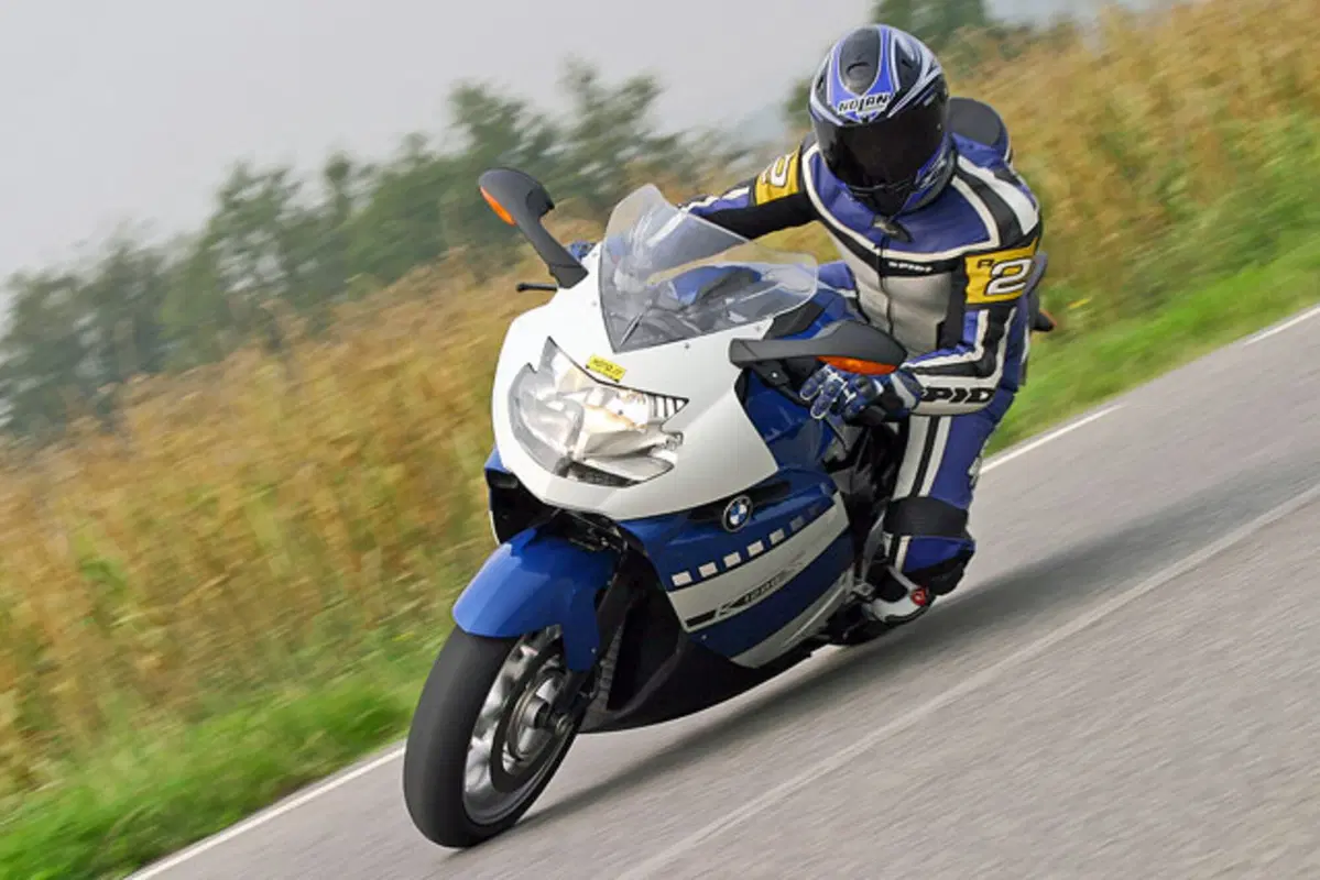 BMW K 1200 S (8)