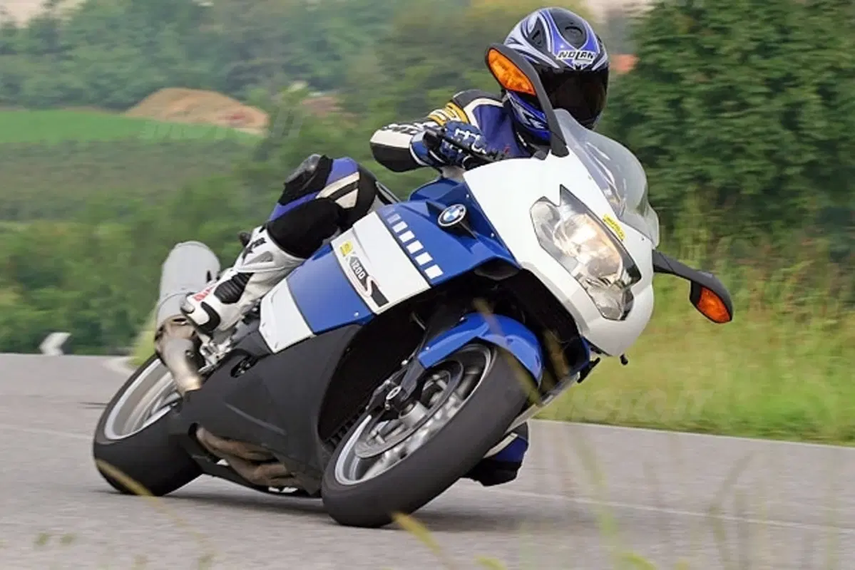 BMW K 1200 S (9)