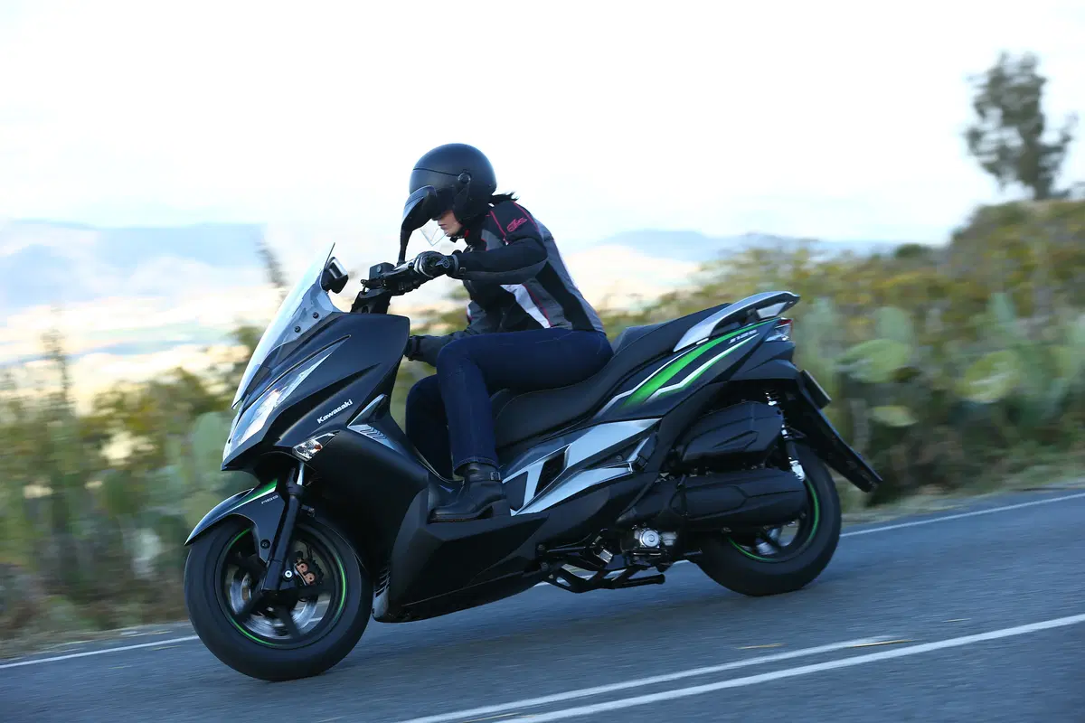 Kawasaki J125 (8)